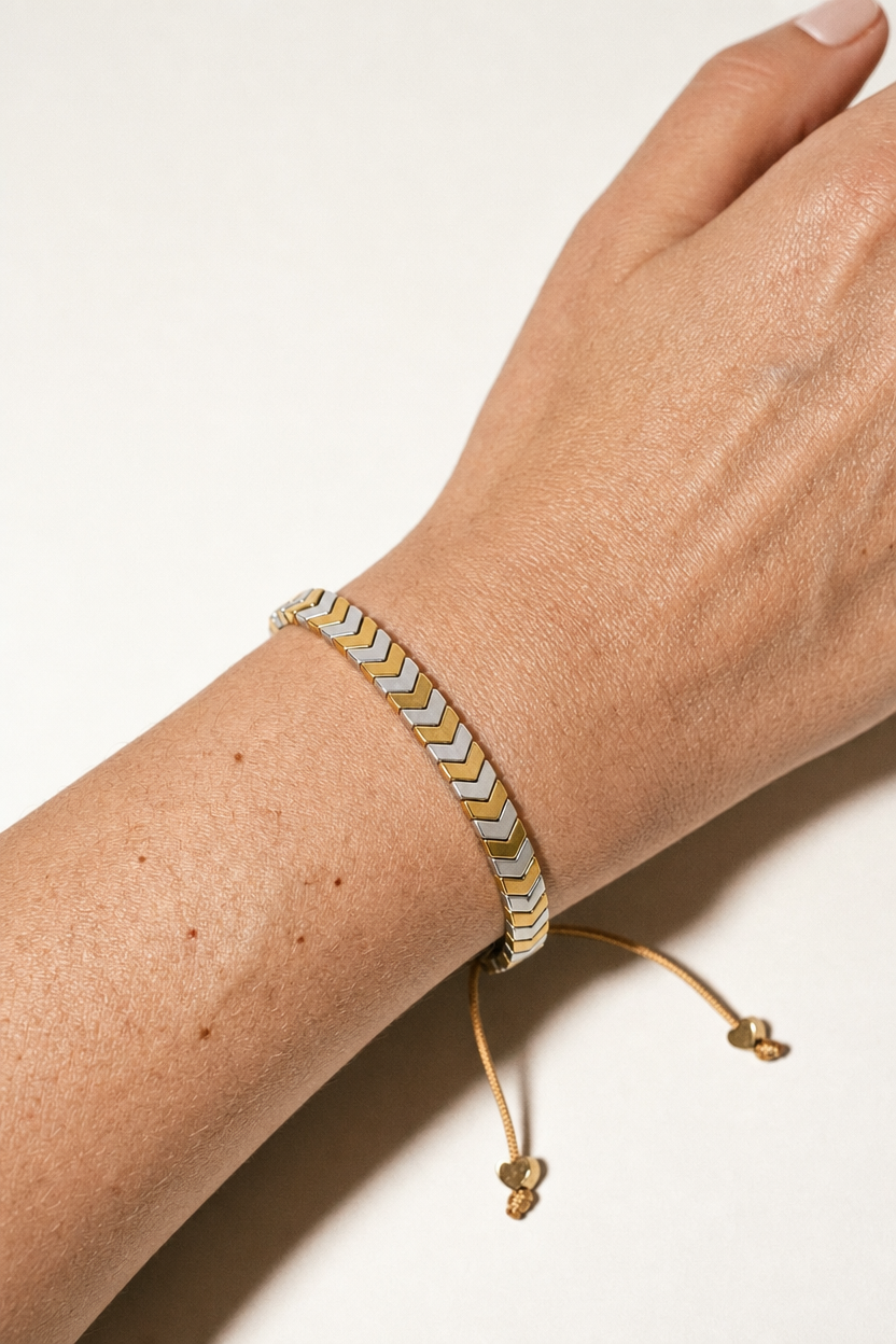 Alma Gold Bracelet