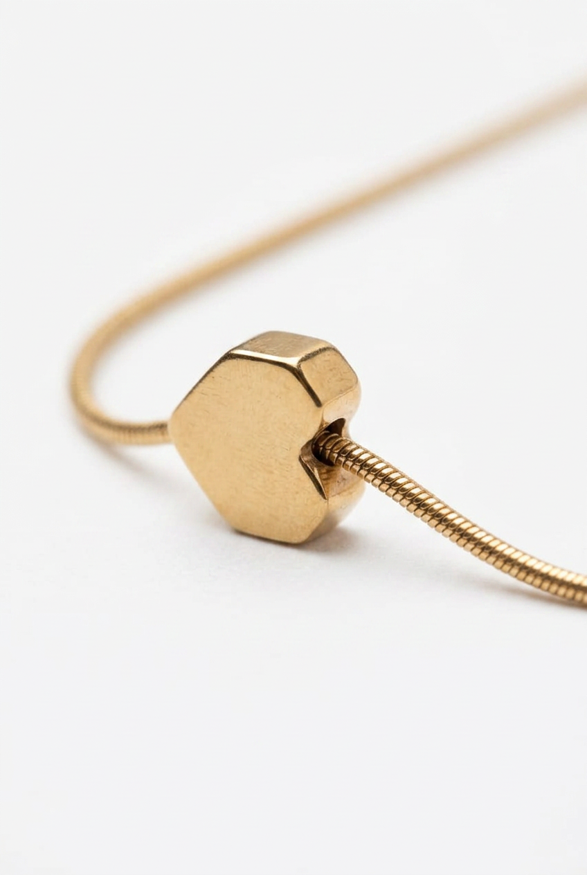 Alma de Acero Necklace